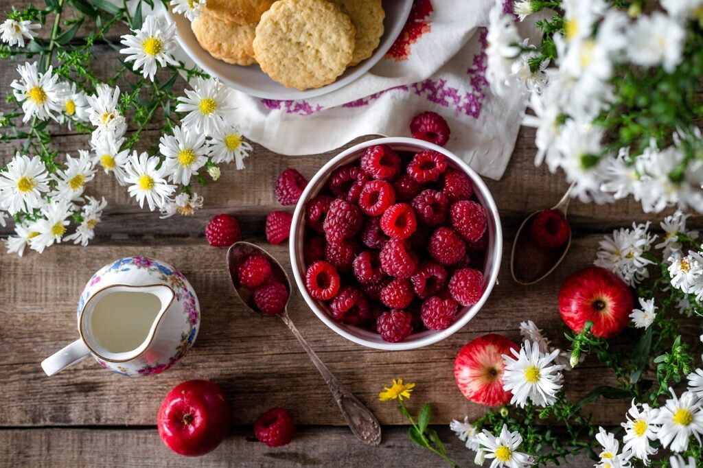 raspberries, fresh, bowl